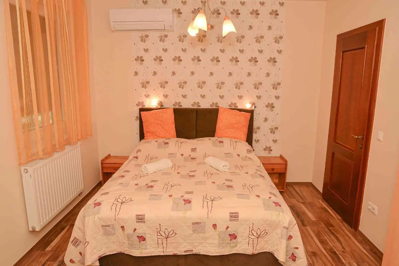 Apartman Otto Hajduszoboszlo 0*,  Hungary