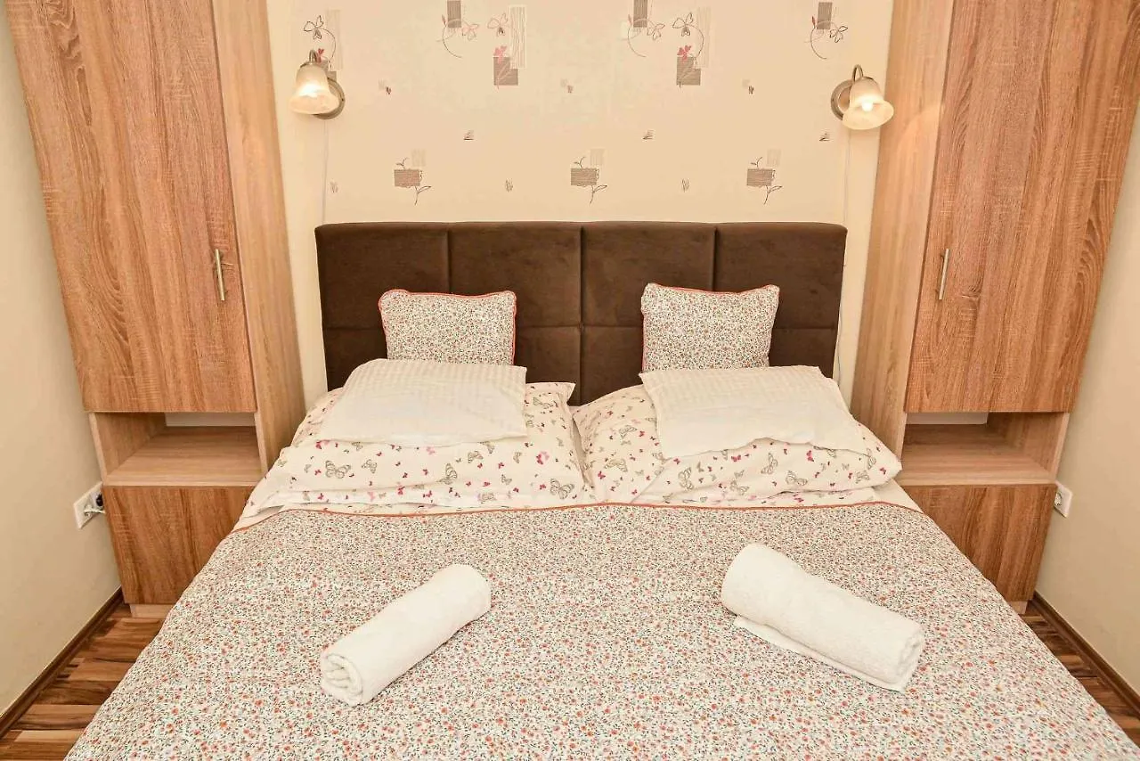 Apartment Apartman Otto Hajduszoboszlo Hungary